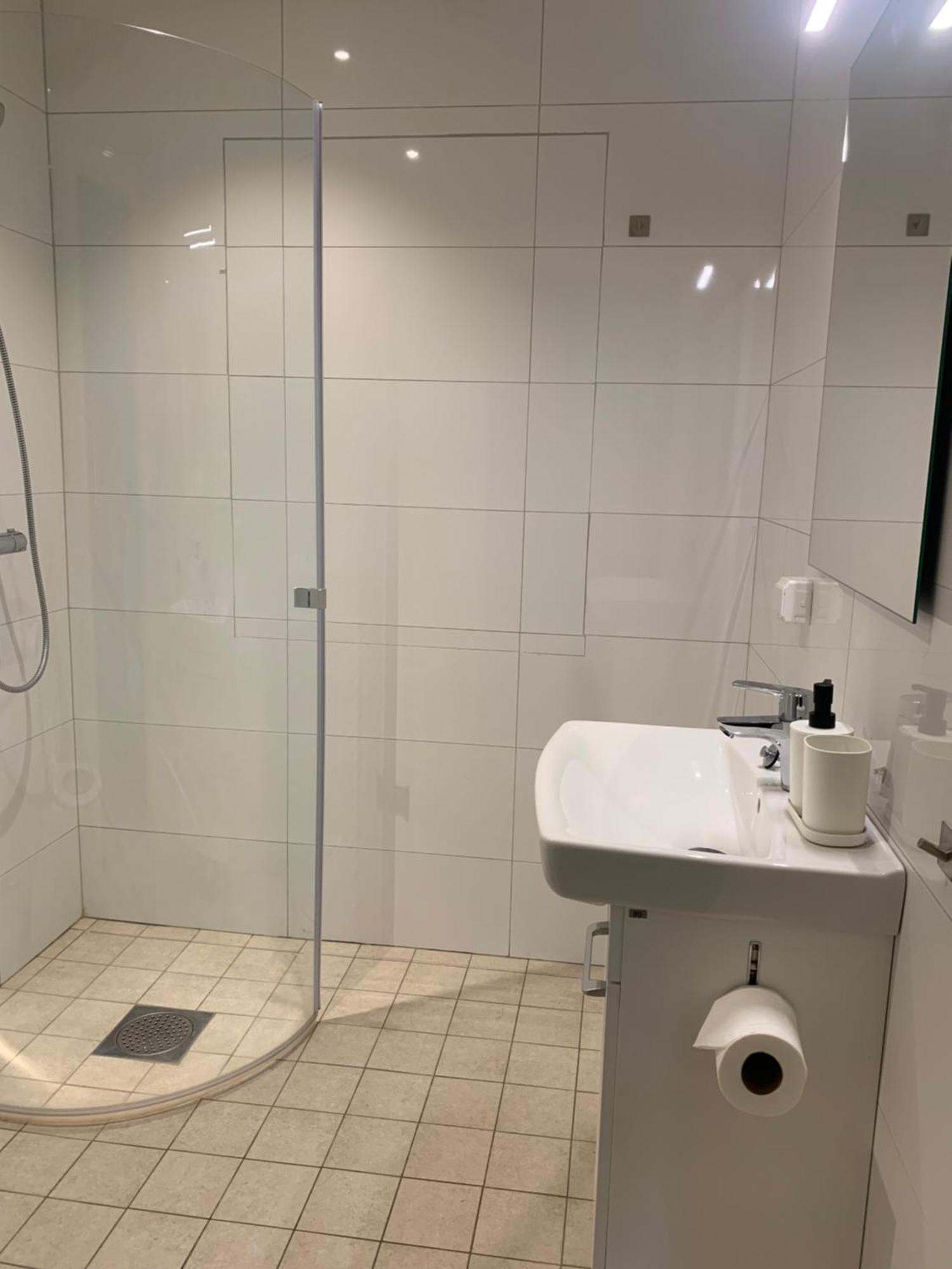 Edsviken Hotell Ab Sollentuna Exterior foto